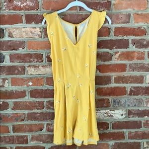 Old Navy Yellow Romper in Size M w/ pockets